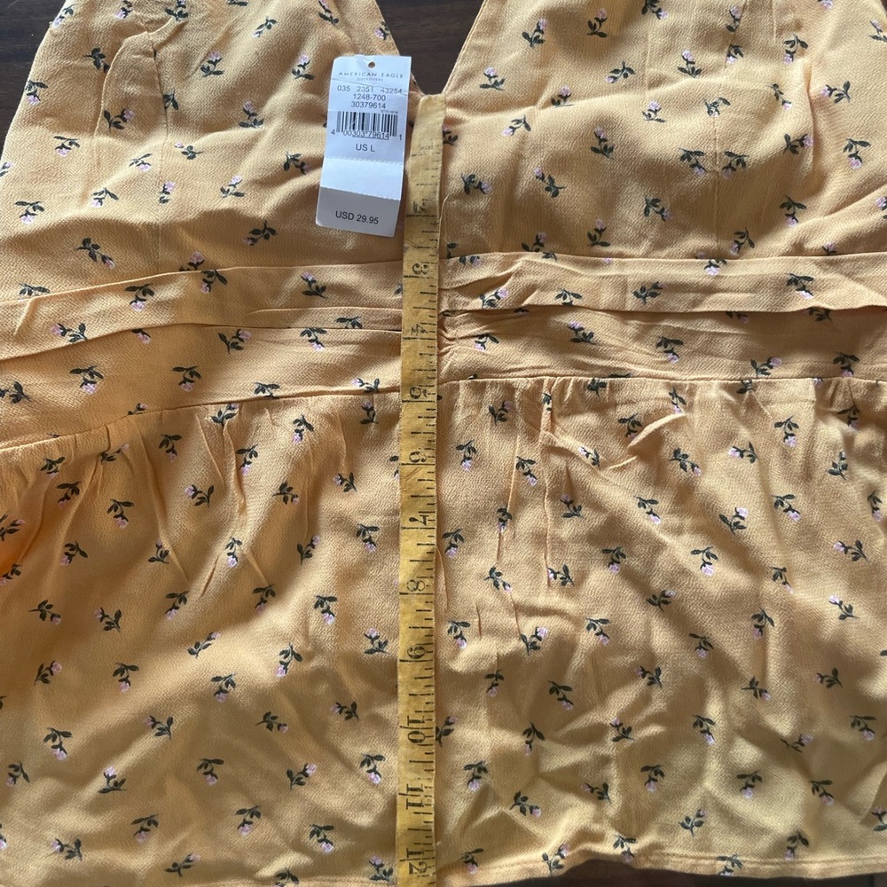American Eagle Floral Halter Top NWT - Picture 6 of 6